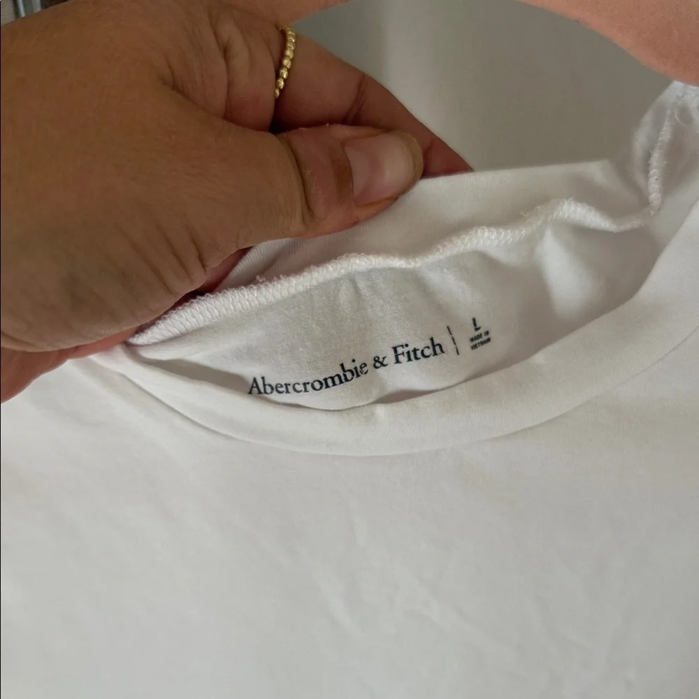 Abercrombie & Fitch White Crop Top - Picture 2 of 2